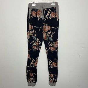 FLORAL PRINT PANTS